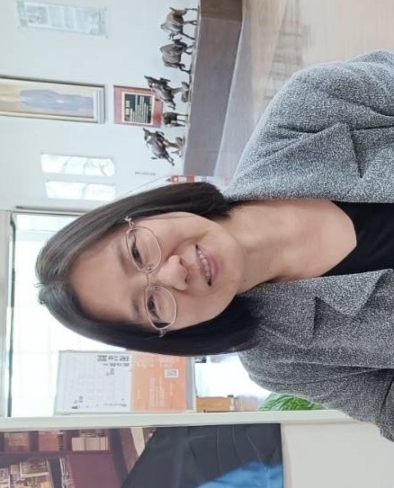 胡若梅 老師
